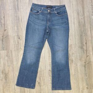 Step Out in Style: Lee Modern Boot Petite Jeans! - Size 12 Petite